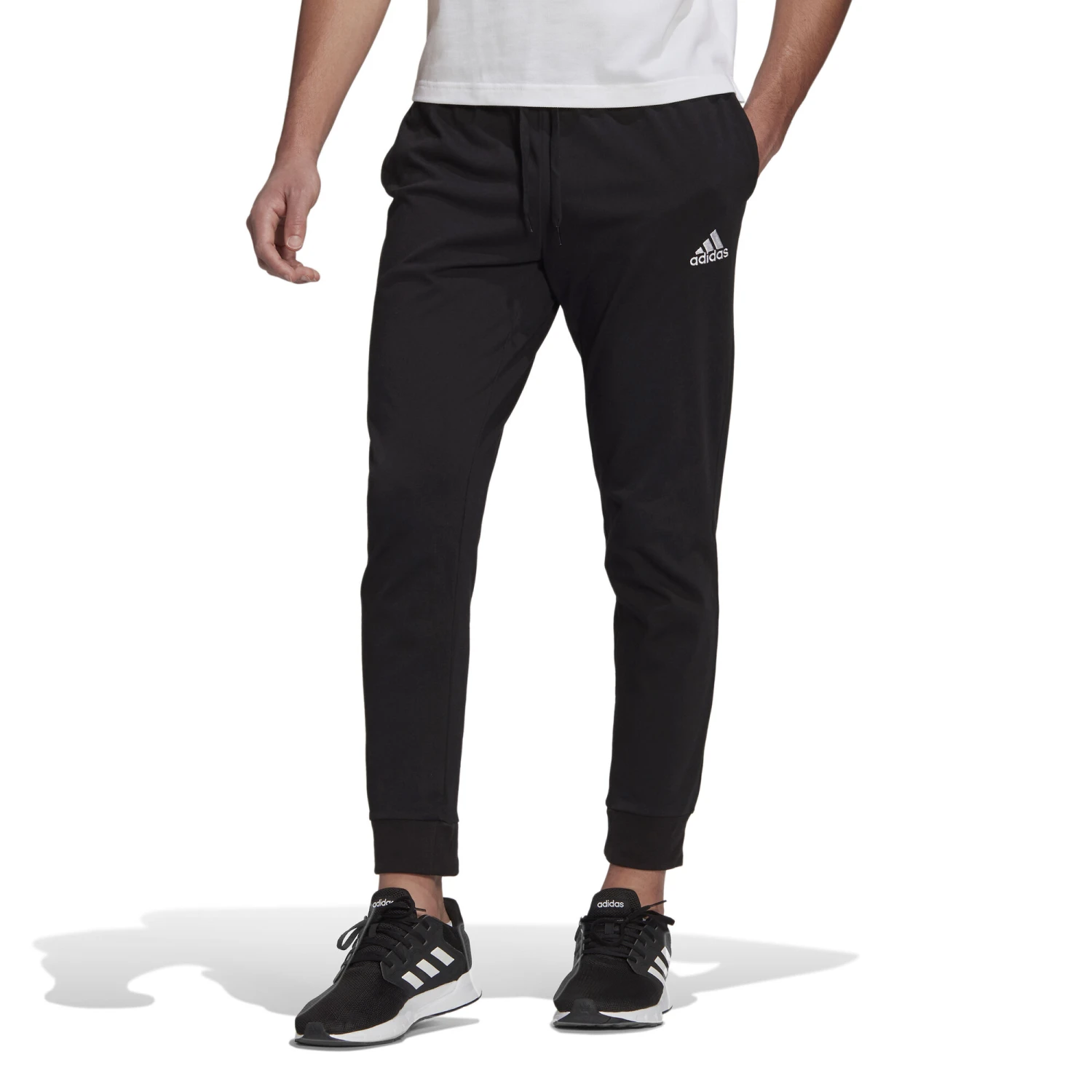 Essentials Single Jersey Tapered Cuff Trainingshose Herren - Schwarz ADIDAS Essentials Single Jersey Tapered Cuff Trainingshose Herren - Schwarz -Tennis Point Geschaft 17739000 13